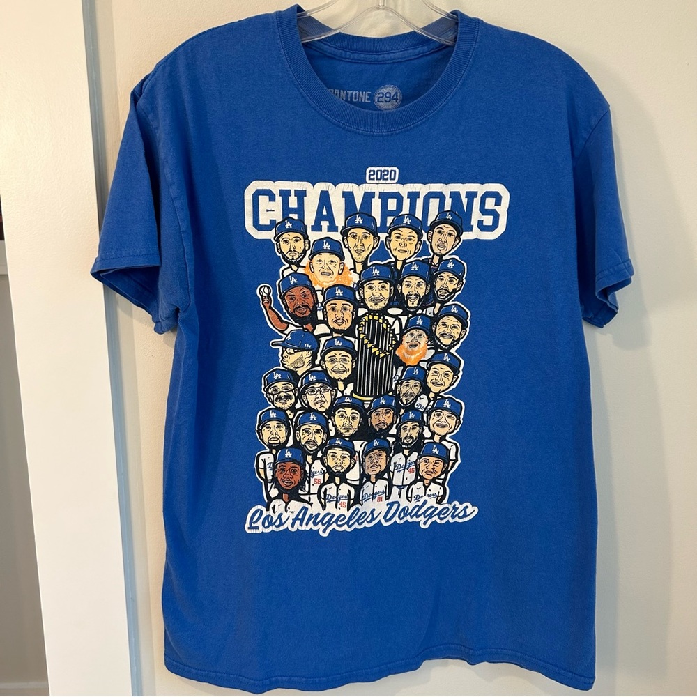 LA Dodgers 2020 championship team t-shirt, M, Pantone 294